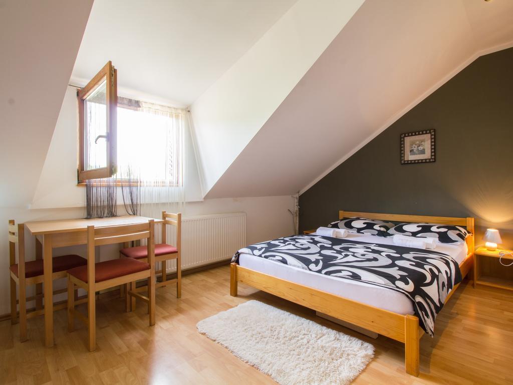 House Josipa Hotel Rakovica Buitenkant foto